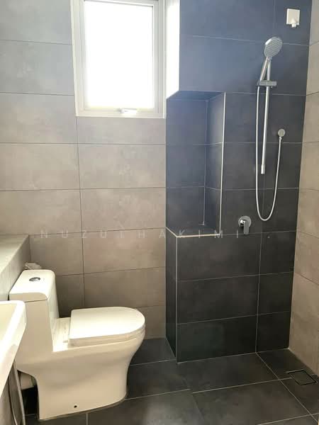 Cluster House for Sale in Kajang (Selangor) - NUZULHAKIMI . - Bathroom - PropertyGuru.com.my