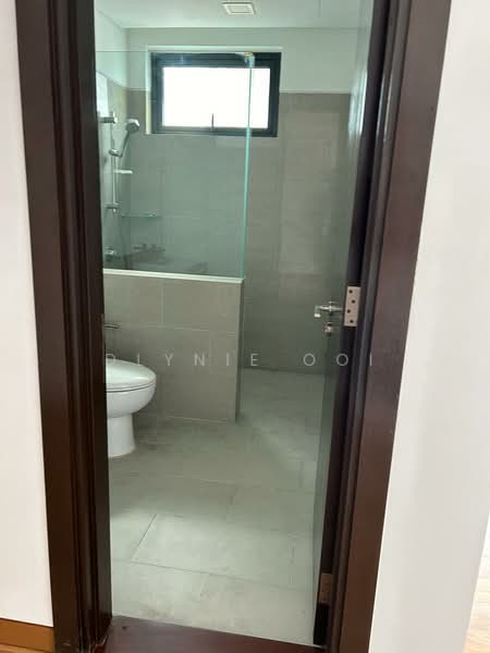 Semi-Detached House for Sale in Taman Danau Desa (Taman Desa) - Dlynie Ooi - Bathroom - PropertyGuru.com.my