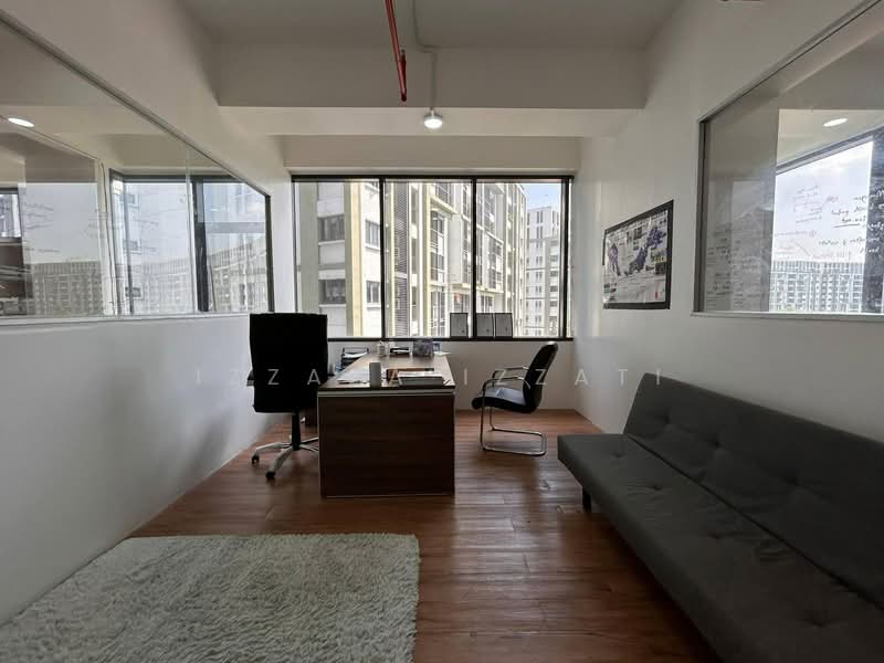 Office for Rent in Bukit Jelutong (Shah Alam) - Izzaza Izzati - Study - PropertyGuru.com.my