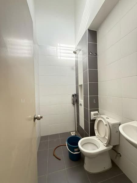 Rumah Teres untuk Dijual di Masai (Johor) - Michelle Lim - Bathroom - PropertyGuru.com.my