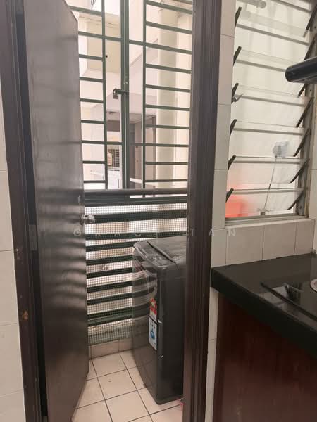 Kediaman Servis untuk Disewa di Serviced Residence @ Casa Tiara - Grace Tan - Balcony - PropertyGuru.com.my