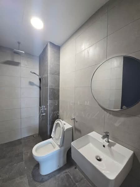 Kediaman Servis untuk Disewa di JRK Convena - JJ Lim - Bathroom - PropertyGuru.com.my