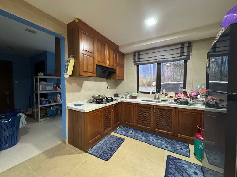 Bungalow House for Rent in Subang Bestari (Shah Alam) - Vincent Tan - Kitchen - PropertyGuru.com.my