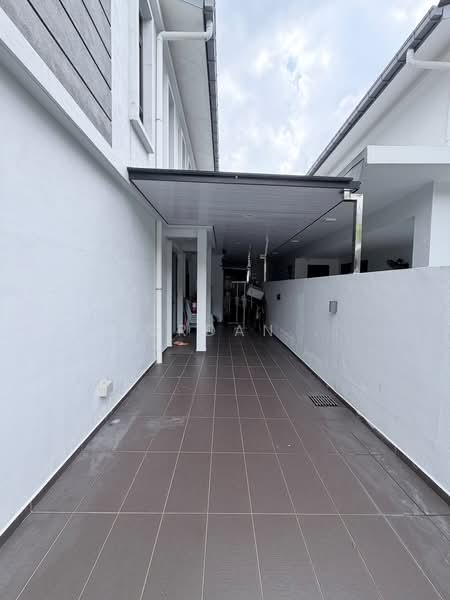 Cluster House for Sale in Taman Mount Austin (Tebrau) - Jordan . - Exterior - PropertyGuru.com.my