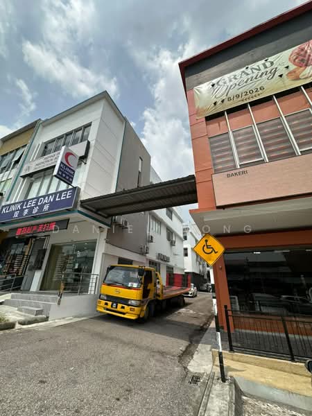 Shop / Office untuk Disewa di Taman Ungku Tun Aminah (Skudai) - Daniel Wong - Exterior - PropertyGuru.com.my