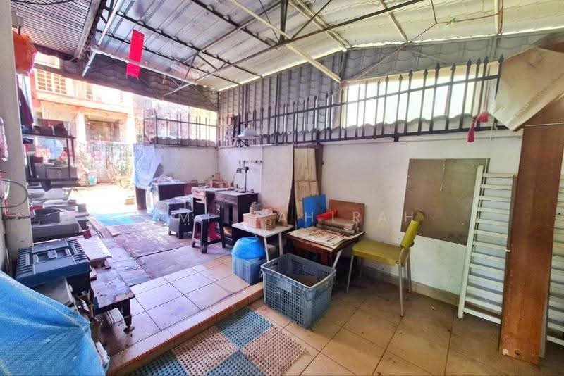 Bungalow House untuk Dijual di Seksyen 6 (Petaling Jaya) - Aimi Mahirah - Interior - PropertyGuru.com.my