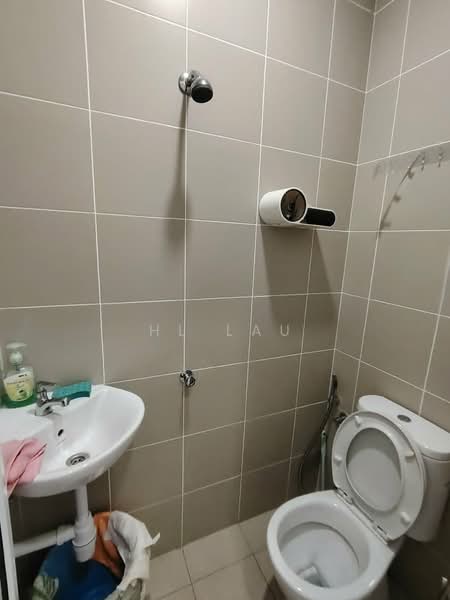 Service Residence for Sale at The Park 2 - HL Lau - Bathroom - PropertyGuru.com.my