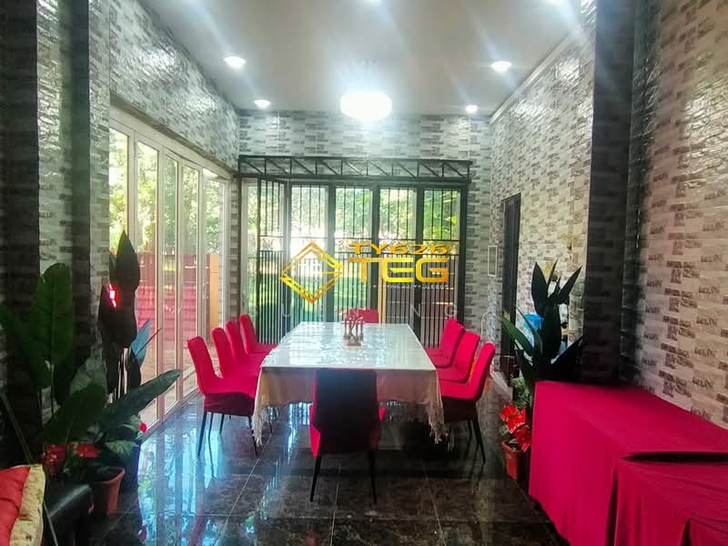 Bungalow House untuk Dijual di Klang (Selangor) - Suen Ng - Dining Room - PropertyGuru.com.my