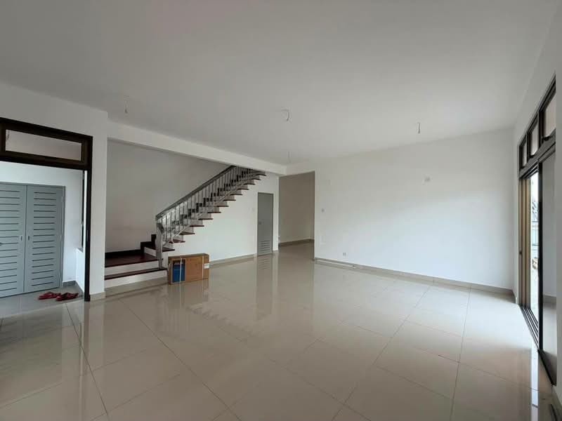 Terraced House for Sale in Skudai (Johor) - Chris Lee - Living Room - PropertyGuru.com.my