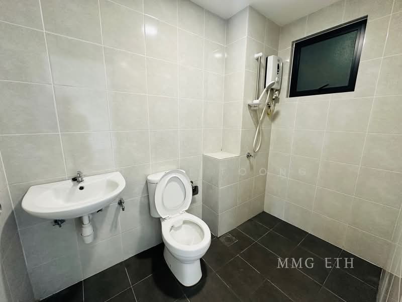 Kediaman Servis untuk Dijual di Huni @ Eco Ardence - Adeline Foong - Bathroom - PropertyGuru.com.my