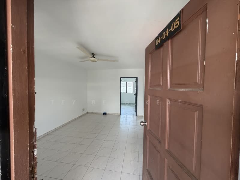 Rumah Flat untuk Dijual di Perumahan Awam Seri Langkawi 1 - Tey Beng Keat - Interior - PropertyGuru.com.my