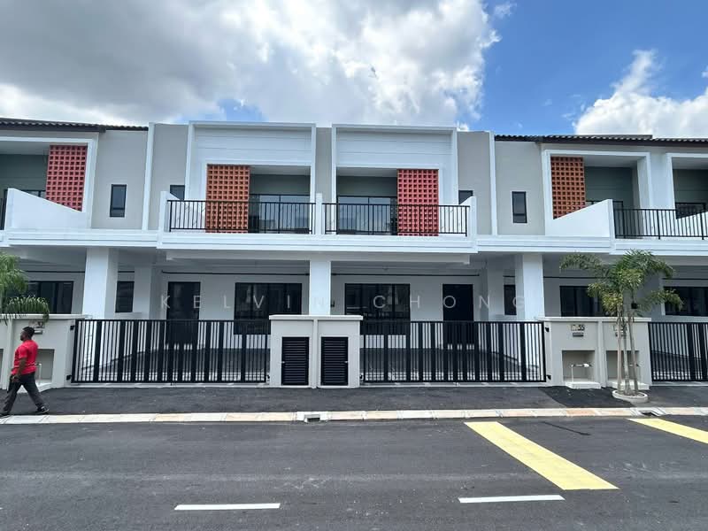 2-storey Terraced House for Sale in Panorama Lapangan Perdana (Ipoh) - Kelvin Chong - Exterior - PropertyGuru.com.my
