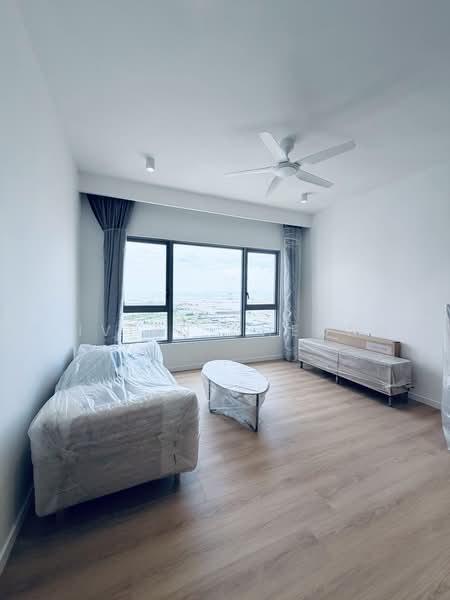 Kediaman Servis untuk Dijual di The Meg Serviced Residence - Vivian Cheong - Living Room - PropertyGuru.com.my