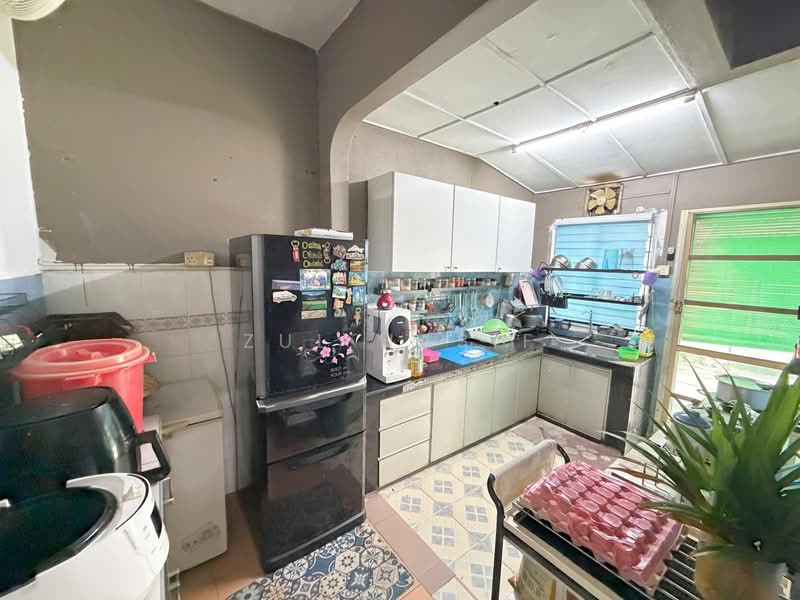 2-storey Terraced House for Sale in Sungai Buloh (Selangor) - Zul Hasif - Kitchen - PropertyGuru.com.my