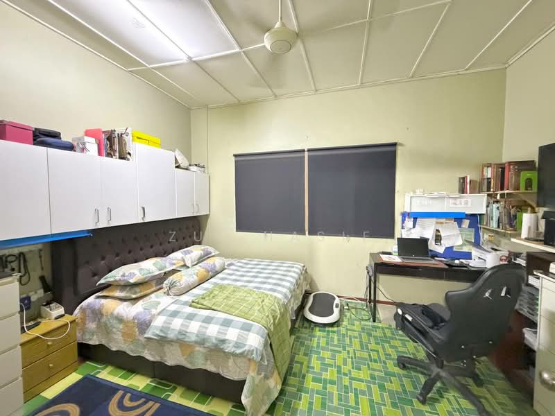 2-storey Terraced House for Sale in Sungai Buloh (Selangor) - Zul Hasif - Bedroom - PropertyGuru.com.my