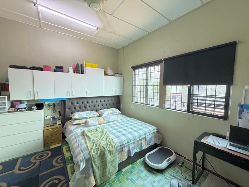 2-storey Terraced House for Sale in Sungai Buloh (Selangor) - Zul Hasif - Bedroom - PropertyGuru.com.my