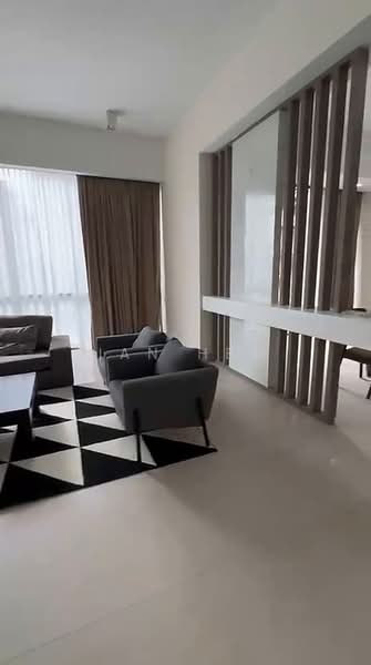 Kediaman Servis untuk Dijual di Suria Stonor - Ian Hee - Living Room - PropertyGuru.com.my