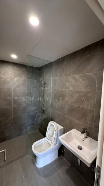 Service Residence for Sale at Quinn Residence - Yanny Siow - Bathroom - PropertyGuru.com.my
