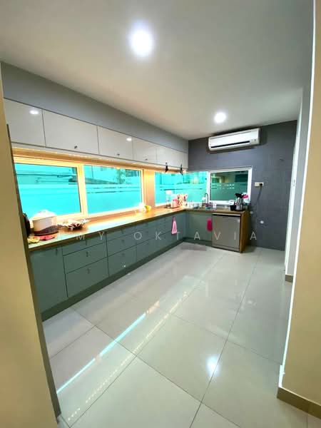 Bungalow House untuk Disewa di Cyberjaya (Selangor) - Amy Oktavia - Kitchen - PropertyGuru.com.my