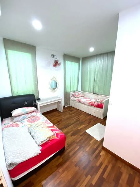 Bungalow House untuk Disewa di Cyberjaya (Selangor) - Amy Oktavia - Bedroom - PropertyGuru.com.my