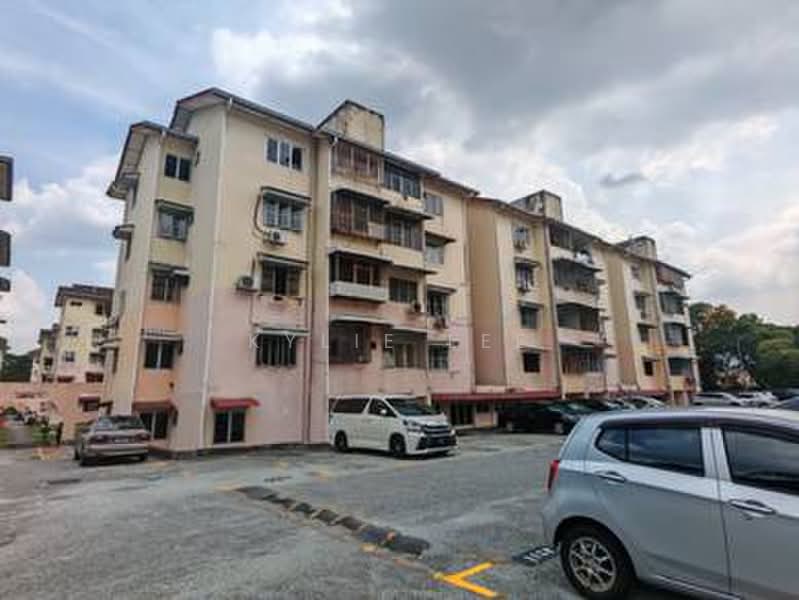 Pangsapuri untuk Dijual di Villa Mewah - Kylie Lee - Exterior - PropertyGuru.com.my