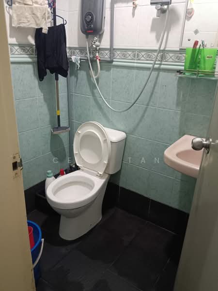 Apartment for Sale at USJ 6 - Celia Tan - Bathroom - PropertyGuru.com.my