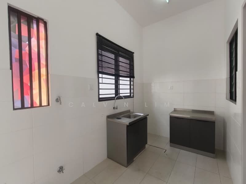 2-storey Terraced House for Rent in Setia Utama (Setia Alam) - Calvin Lim - Kitchen - PropertyGuru.com.my