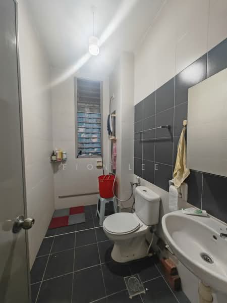 2-storey Terraced House for Sale in Taman Nusa Sentral (Iskandar Puteri (Nusajaya)) - Fion Lee - Bathroom - PropertyGuru.com.my