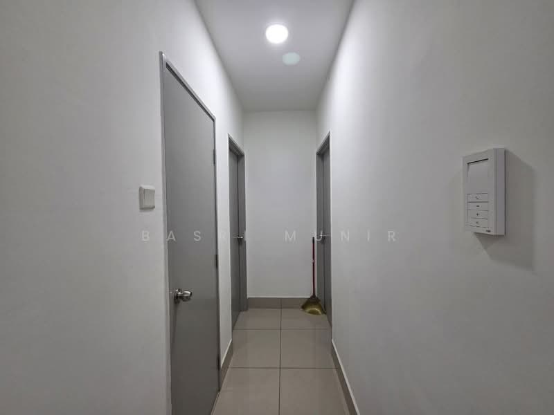 Service Residence for Sale at Serviced Residence @ Razak City Residences (RC Residences) - Basri Munir - Corridor - PropertyGuru.com.my