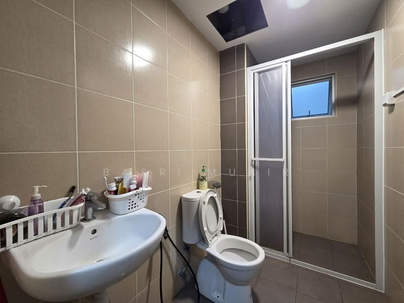 Service Residence for Sale at Serviced Residence @ Razak City Residences (RC Residences) - Basri Munir - Bathroom - PropertyGuru.com.my