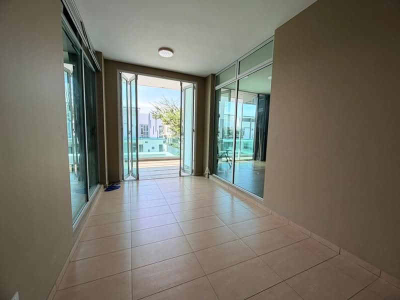 Rumah Berkembar untuk Dijual di Taman Nusa Bestari (Iskandar Puteri (Nusajaya)) - Jordan . - Balcony - PropertyGuru.com.my
