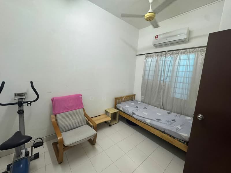 Rumah Teres 2-Tingkat untuk Dijual di Denai Alam (Shah Alam) - Tom Yip - Bedroom - PropertyGuru.com.my
