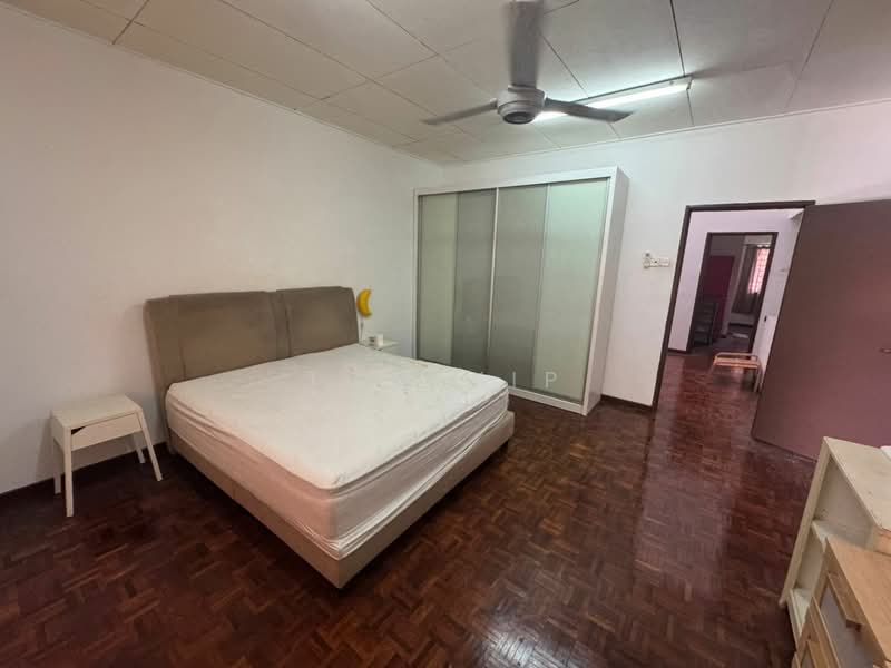 Rumah Teres 2-Tingkat untuk Dijual di Denai Alam (Shah Alam) - Tom Yip - Bedroom - PropertyGuru.com.my