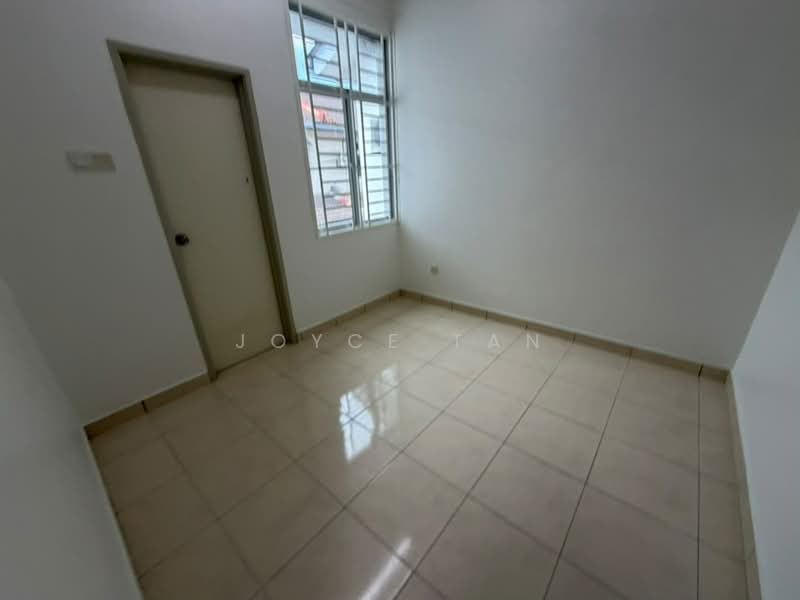 2-storey Terraced House for Rent in Mutiara Rini (Skudai) - Joyce Tan - Bedroom - PropertyGuru.com.my