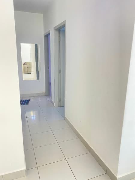 Pangsapuri untuk Disewa di Danau Perintis - Elwin Ong - Corridor - PropertyGuru.com.my