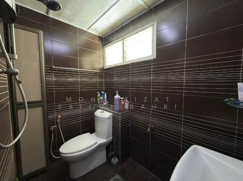 2-storey Terraced House for Sale in Wangsa Maju (Kuala Lumpur) - Mohd Aizat Saiful Bahri - Bathroom - PropertyGuru.com.my