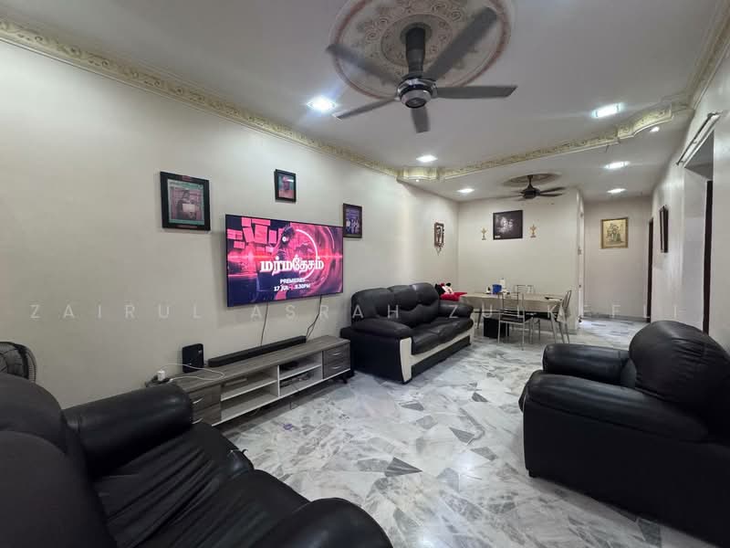 Rumah Teres 1-Tingkat untuk Dijual di Kajang (Selangor) - Zairul Asrah Zulkefli - Living Room - PropertyGuru.com.my