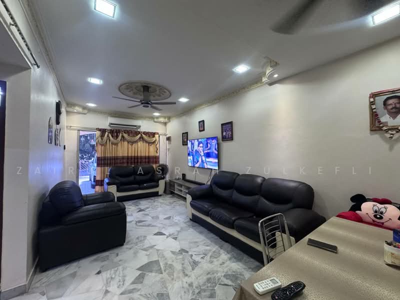 Rumah Teres 1-Tingkat untuk Dijual di Kajang (Selangor) - Zairul Asrah Zulkefli - Living Room - PropertyGuru.com.my