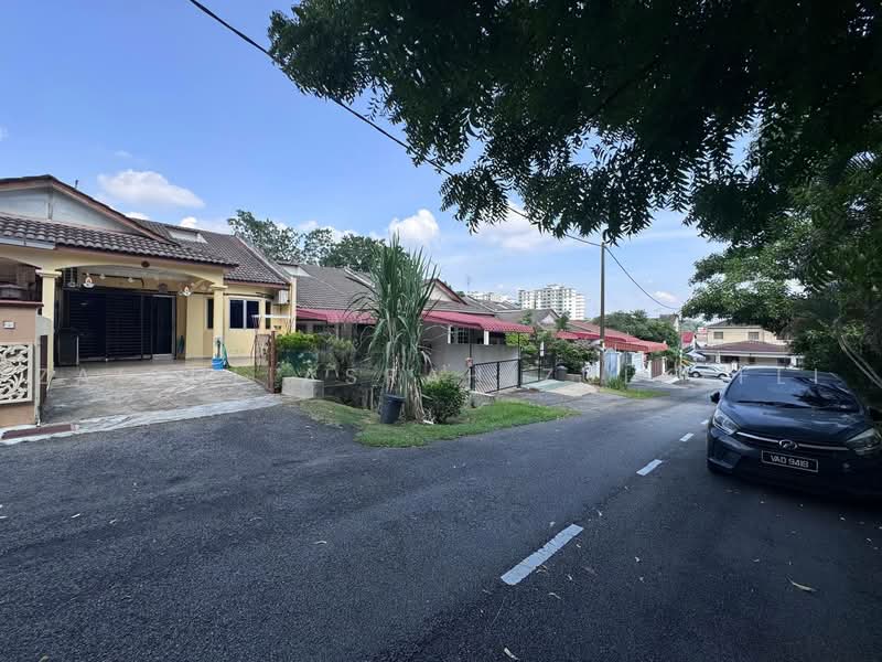 Rumah Teres 1-Tingkat untuk Dijual di Kajang (Selangor) - Zairul Asrah Zulkefli - Exterior - PropertyGuru.com.my