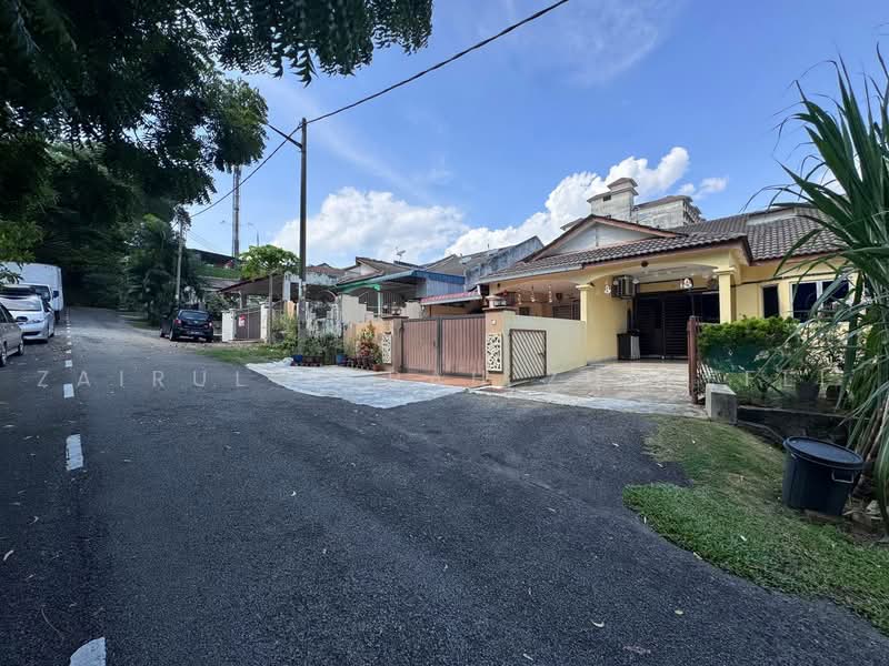 Rumah Teres 1-Tingkat untuk Dijual di Kajang (Selangor) - Zairul Asrah Zulkefli - Exterior - PropertyGuru.com.my