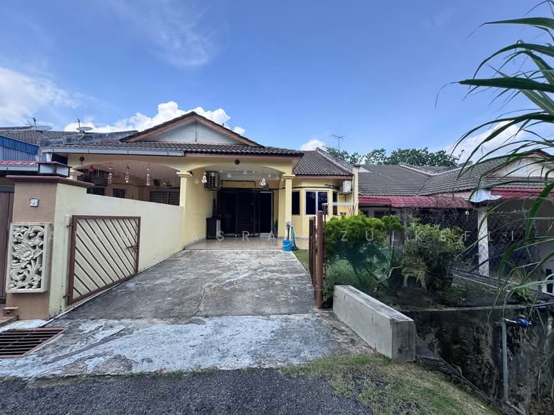 Rumah Teres 1-Tingkat untuk Dijual di Kajang (Selangor) - Zairul Asrah Zulkefli - Exterior - PropertyGuru.com.my