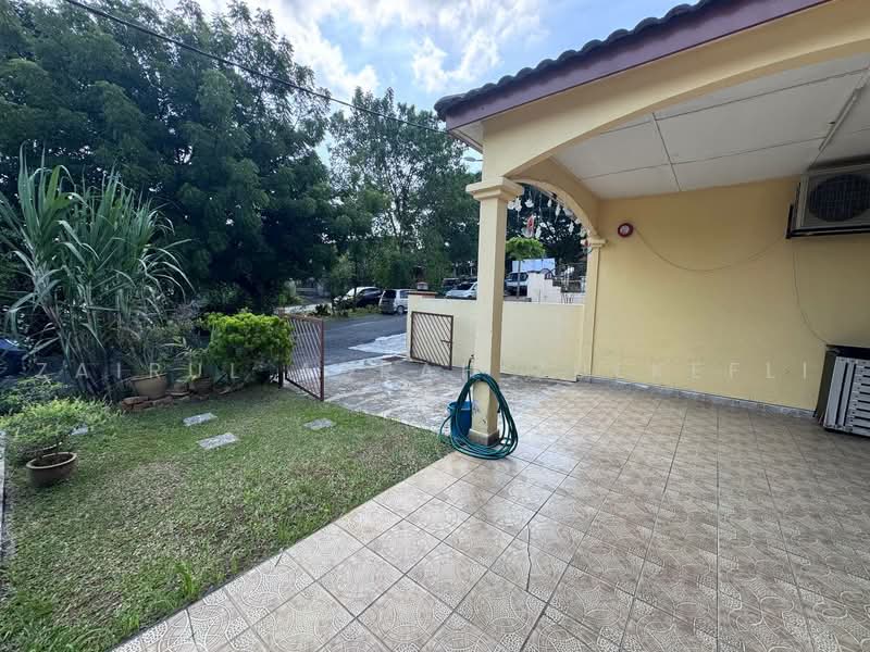 Rumah Teres 1-Tingkat untuk Dijual di Kajang (Selangor) - Zairul Asrah Zulkefli - Exterior - PropertyGuru.com.my