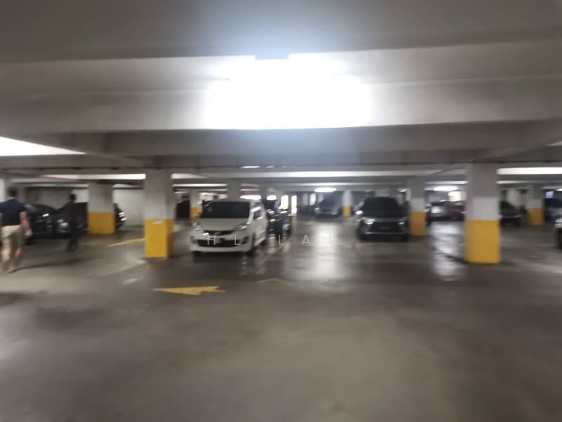 Kediaman Servis untuk Dijual di Koi Kinrara - HL Lau - Car Park - PropertyGuru.com.my