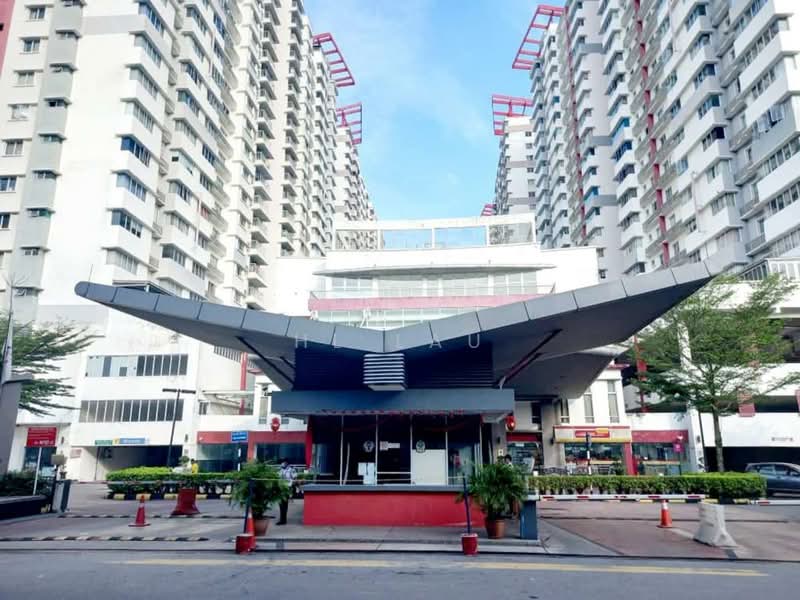 Kediaman Servis untuk Dijual di Koi Kinrara - HL Lau - Exterior - PropertyGuru.com.my