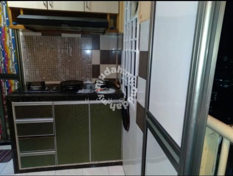 Pangsapuri untuk Disewa di Sri Impian Apartment - Hong . - Kitchen - PropertyGuru.com.my