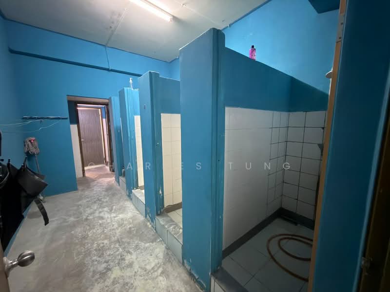 Shop / Office untuk Disewa di Bandar Baru Nilai (Nilai) - Charles Tung - Bathroom - PropertyGuru.com.my