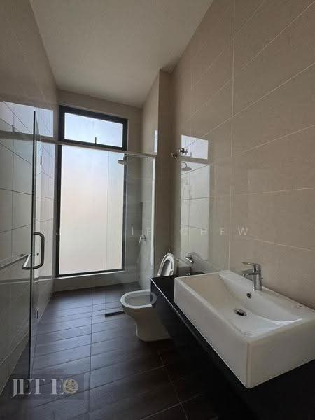 Bungalow House for Sale in Eco Sanctuary (Telok Panglima Garang) - Jennie Chew - Bathroom - PropertyGuru.com.my