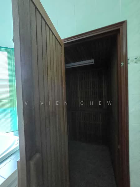 Condominium for Rent at Gurney Beach Resort - Vivien Chew - Interior - PropertyGuru.com.my