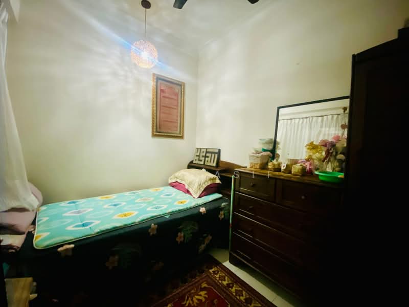 2-storey Terraced House for Sale in Taman Dato Ahmad Razali (Ampang) - Zul Hasif - Bedroom - PropertyGuru.com.my