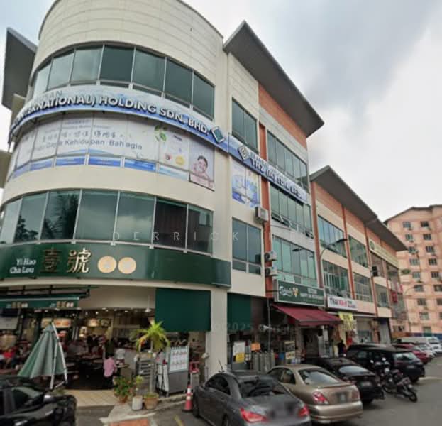 Shop / Office untuk Dijual di Taman Bukit Serdang (Seri Kembangan) - Derrick Hee - Exterior - PropertyGuru.com.my